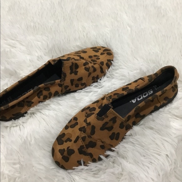 Leopard Print Slip Ons - Picture 3 of 3